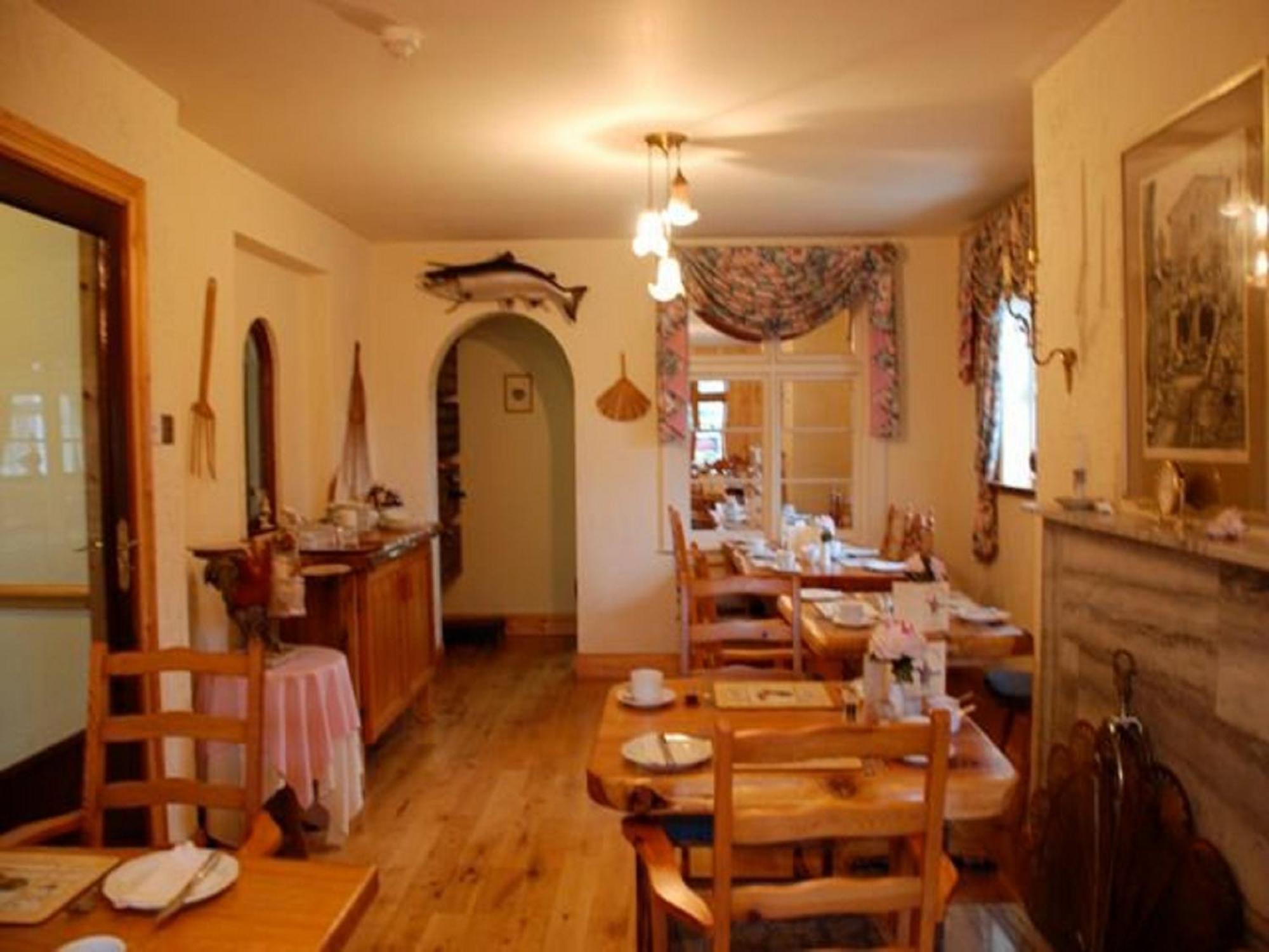 Hawthorn House Guesthouse Кенмеър Екстериор снимка